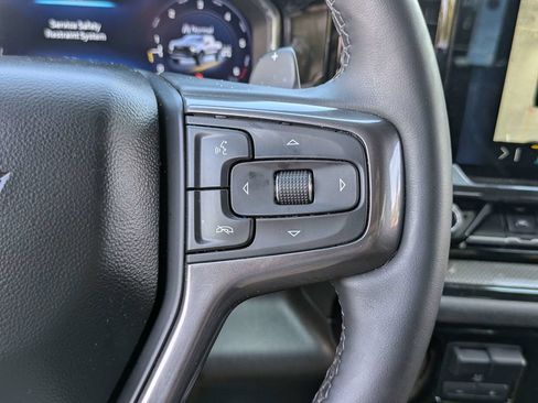 Used 2023 Chevrolet Silverado 1500 ZR2 w/ Technology Package AWD/4WD image 26