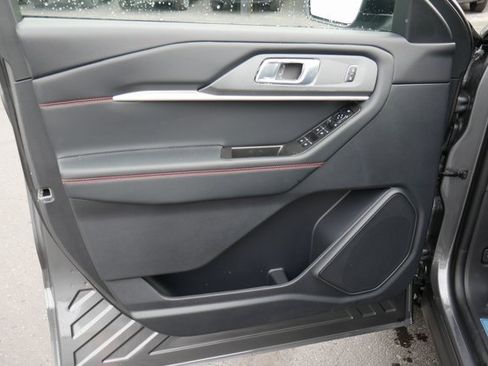 New 2026 Ford Explorer ST-Line w/ ST-Line Street Pack image 14