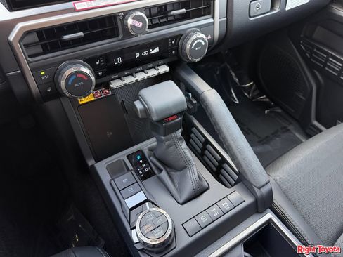 New 2026 Toyota 4Runner TRD Off-Road Premium AWD/4WD image 18