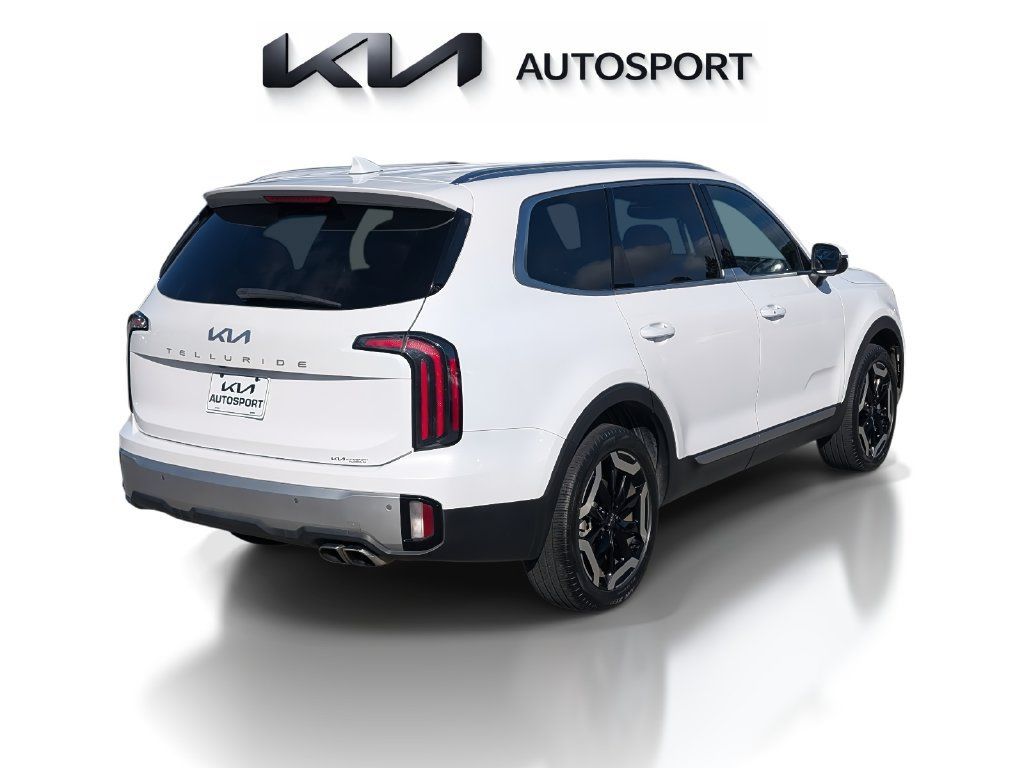 Certified 2024 Kia Telluride EX w/ EX Captain's Chair Package FWD image 6