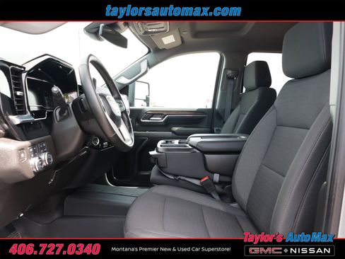 Used 2024 GMC Sierra 2500 SLE w/ SLE Value Package AWD/4WD image 5