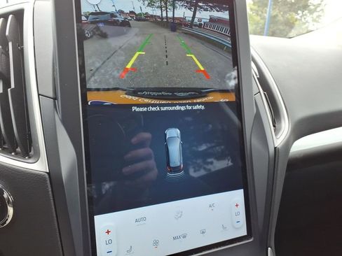Certified 2024 Ford Edge SEL AWD/4WD image 19