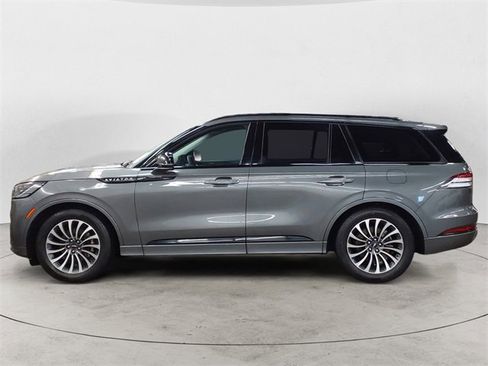 Used 2025 Lincoln Aviator Reserve w/ Equipment Group 201A image 2