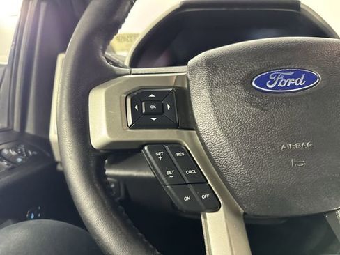 Used 2020 Ford F150 Lariat image 13