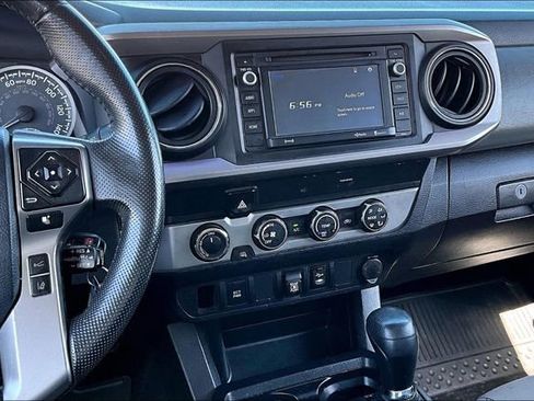 Used 2019 Toyota Tacoma SR5 image 9