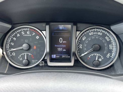 Used 2022 Toyota Tacoma TRD Sport w/ TRD Premium Sport Package AWD/4WD image 28