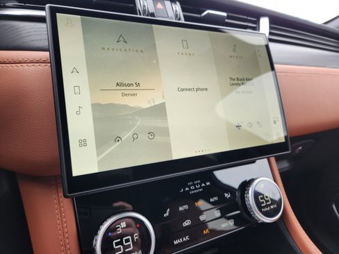 New 2026 Jaguar F-PACE R-Dynamic S image 10