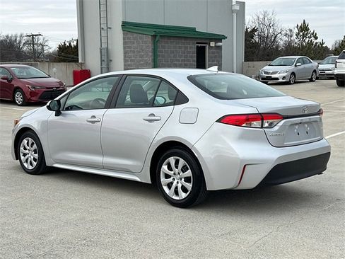 Certified 2024 Toyota Corolla LE image 3