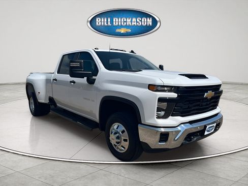 New 2026 Chevrolet Silverado 3500 W/T w/ WT/CX Safety Package AWD/4WD image 1