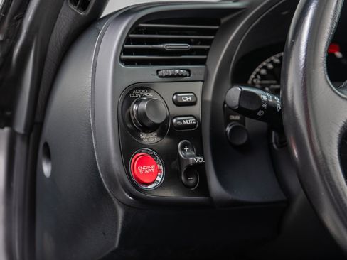 Used 2004 Honda S2000 image 23