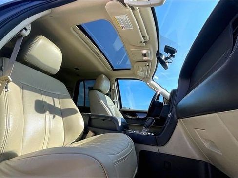 Used 2015 Lincoln Navigator 2WD w/ Equipment Group 101A Reserve image 27