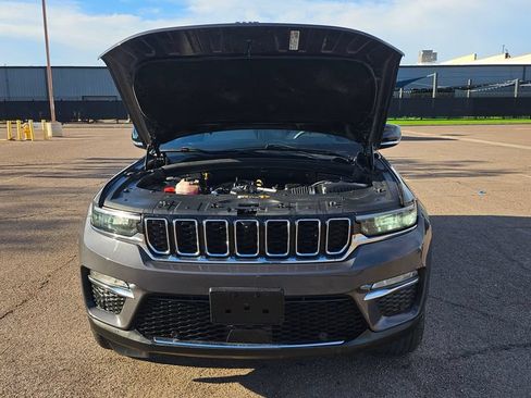 Used 2023 Jeep Grand Cherokee Limited w/ Luxury Tech Group II AWD/4WD image 45