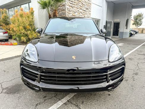Used 2020 Porsche Cayenne image 10