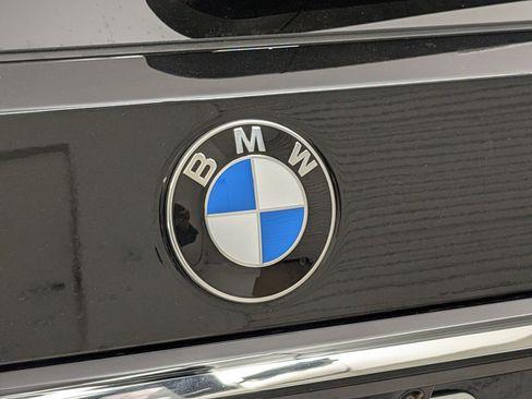 New 2026 BMW X7 xDrive40i w/ Climate Comfort Package image 17