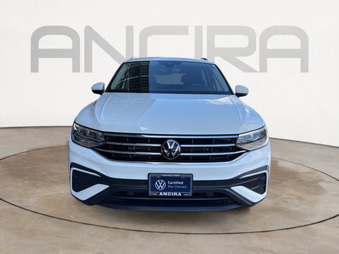 Used 2024 Volkswagen Tiguan SE w/ MDO Package, Three-Row FWD image 5