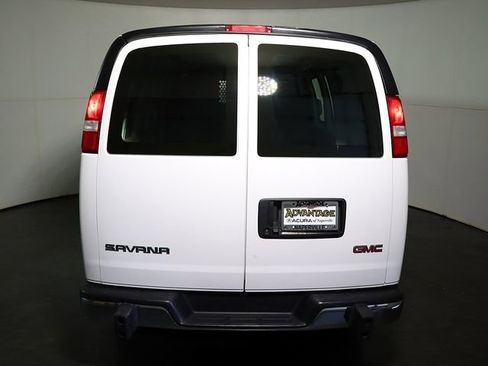 Used 2024 GMC Savana 2500 w/ Driver Convenience Package image 10