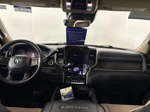 Used 2020 RAM 3500 Limited image 28