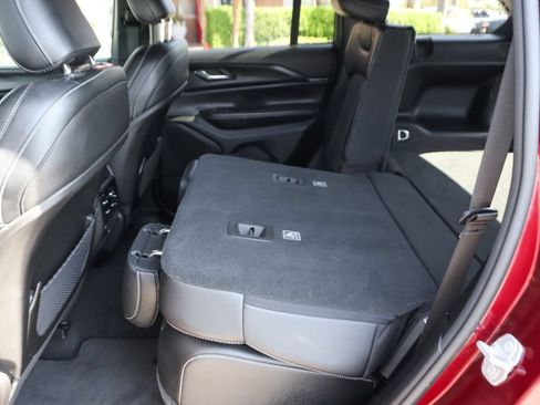 Used 2024 Jeep Grand Cherokee Altitude RWD image 37
