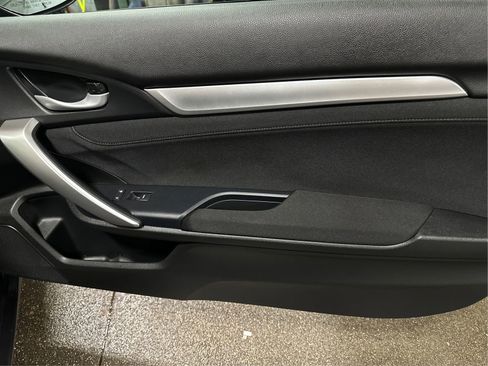 Used 2020 Honda Civic EX image 22