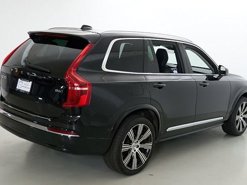 Certified 2023 Volvo XC90 B6 Ultimate w/ Protection Package Premier AWD/4WD image 9