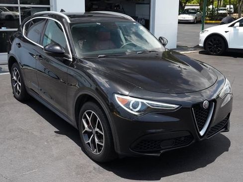 Used 2019 Alfa Romeo Stelvio Ti AWD/4WD image 19