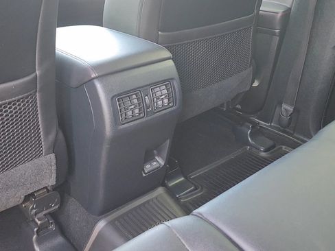 Used 2024 Toyota 4Runner TRD Off-Road Premium AWD/4WD image 17