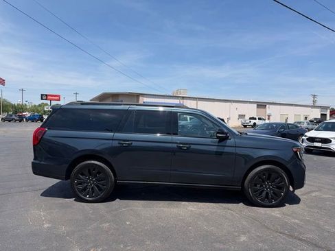 Used 2025 Ford Expedition Max Platinum w/ Stealth Appearance Package AWD/4WD image 10