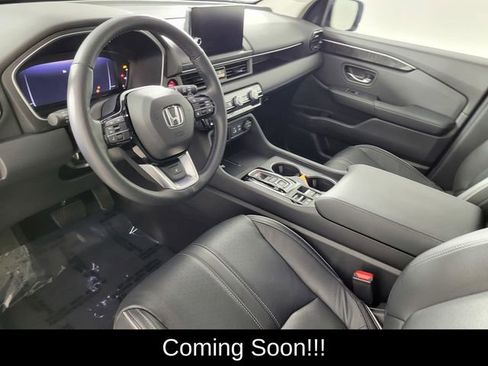 Used 2025 Honda Pilot Elite image 12