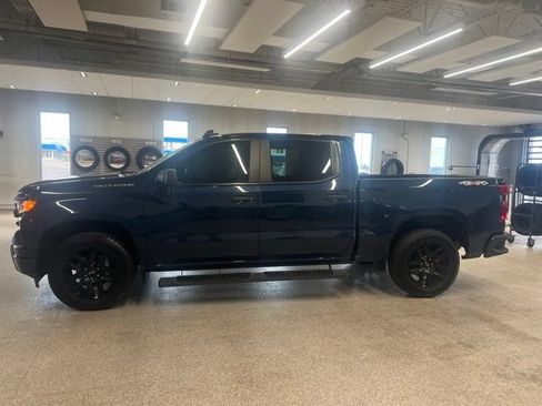 Certified 2022 Chevrolet Silverado 1500 Custom AWD/4WD image 11
