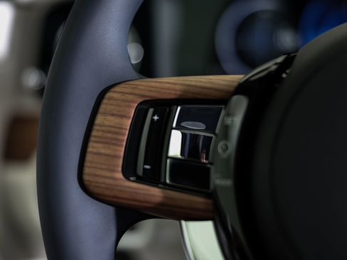 New 2026 Rolls-Royce Spectre image 28