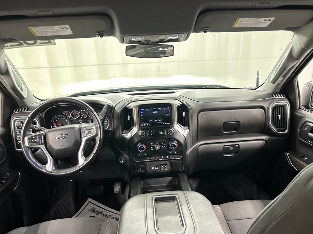 Used 2021 Chevrolet Silverado 1500 RST AWD/4WD image 18