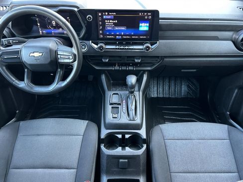 Used 2023 Chevrolet Colorado W/T image 13