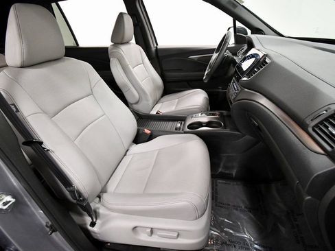 Certified 2023 Honda Passport EX-L image 19