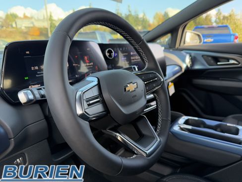 New 2026 Chevrolet Equinox EV LT image 9