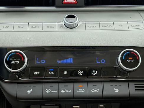 New 2026 Hyundai Elantra Limited FWD image 29