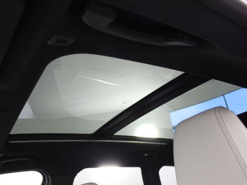 Used 2026 BMW X1 xDrive28i w/ Technology Package image 13