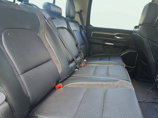 Used 2018 Chevrolet Silverado 1500 Custom w/ Custom Value Package RWD image 16