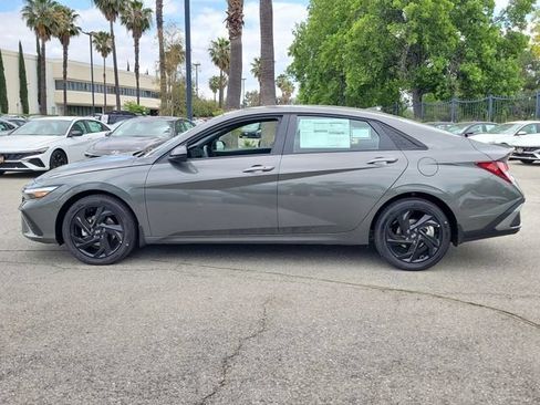 New 2026 Hyundai Elantra Sport FWD image 30