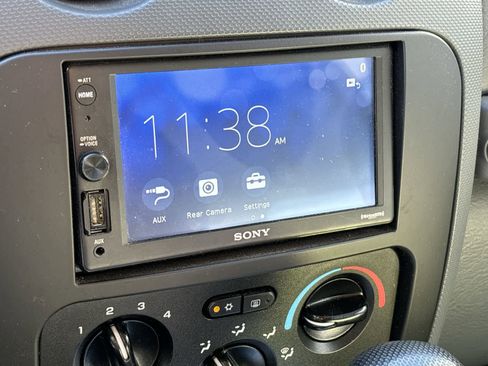 Used 2005 Jeep Liberty Limited w/ Trailer Tow Group image 17