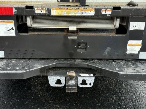 Used 2022 Ford E-350 and Econoline 350 Super Duty RWD image 7
