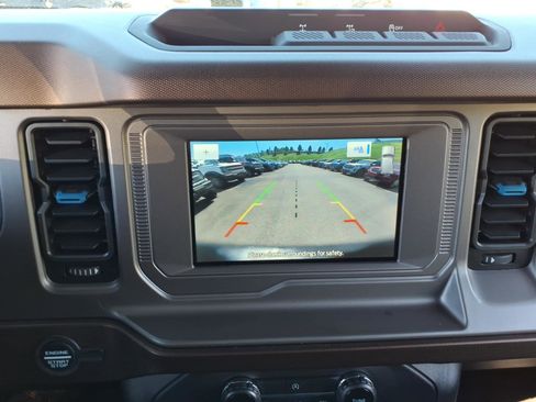 Used 2022 Ford Bronco Outer Banks AWD/4WD image 16