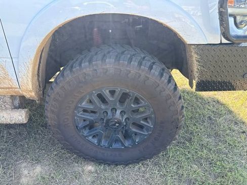 Used 2020 RAM 2500 Laramie w/ Night Edition AWD/4WD image 3
