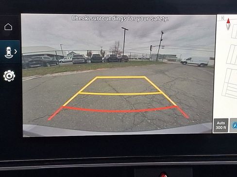 Used 2023 Hyundai Elantra SEL w/ Convenience Package image 4