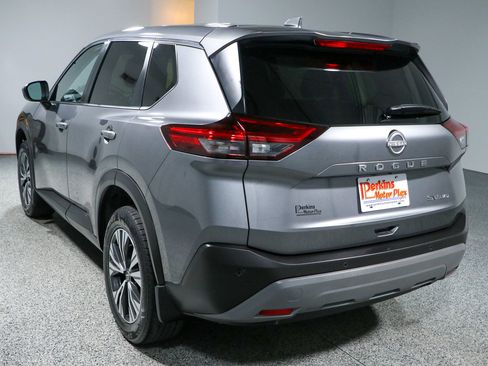Used 2023 Nissan Rogue SV AWD/4WD image 9
