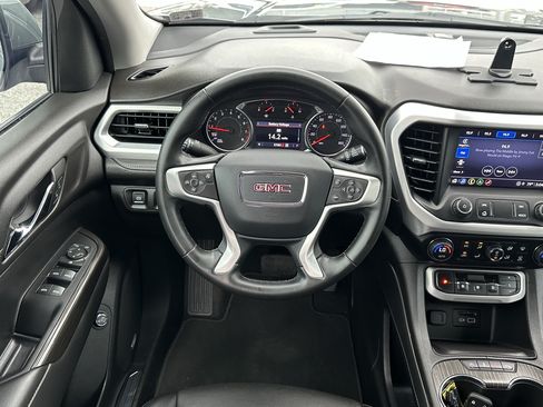 Certified 2023 GMC Acadia SLT AWD/4WD image 13