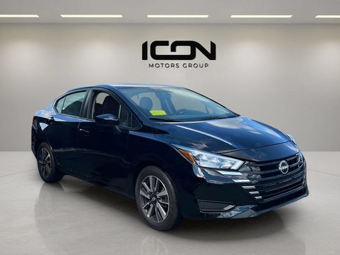 Used 2025 Nissan Versa SV FWD image 7