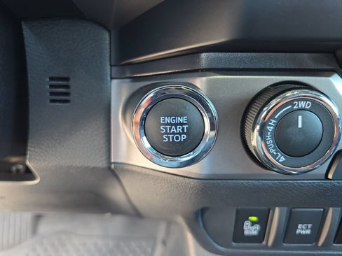 Used 2023 Toyota Tacoma Limited AWD/4WD image 27