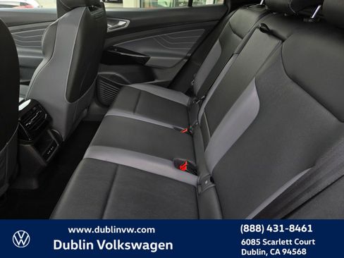 Used 2023 Volkswagen ID.4 Pro S image 12