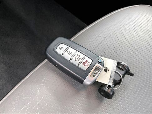 Used 2013 Hyundai Sonata Limited FWD image 15