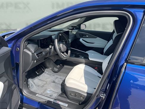 Used 2024 Acura ZDX A-Spec image 9